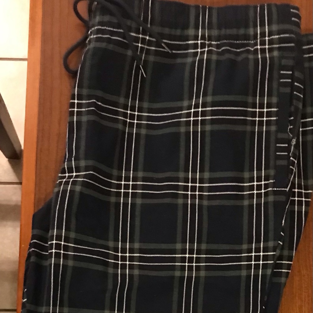 Men pants navy blue/forest green coloredSize 2xDress up/down Khakipant material